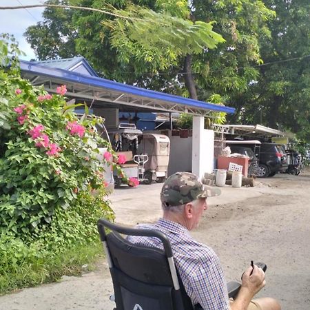 Angeles City Guesthouse Exterior photo