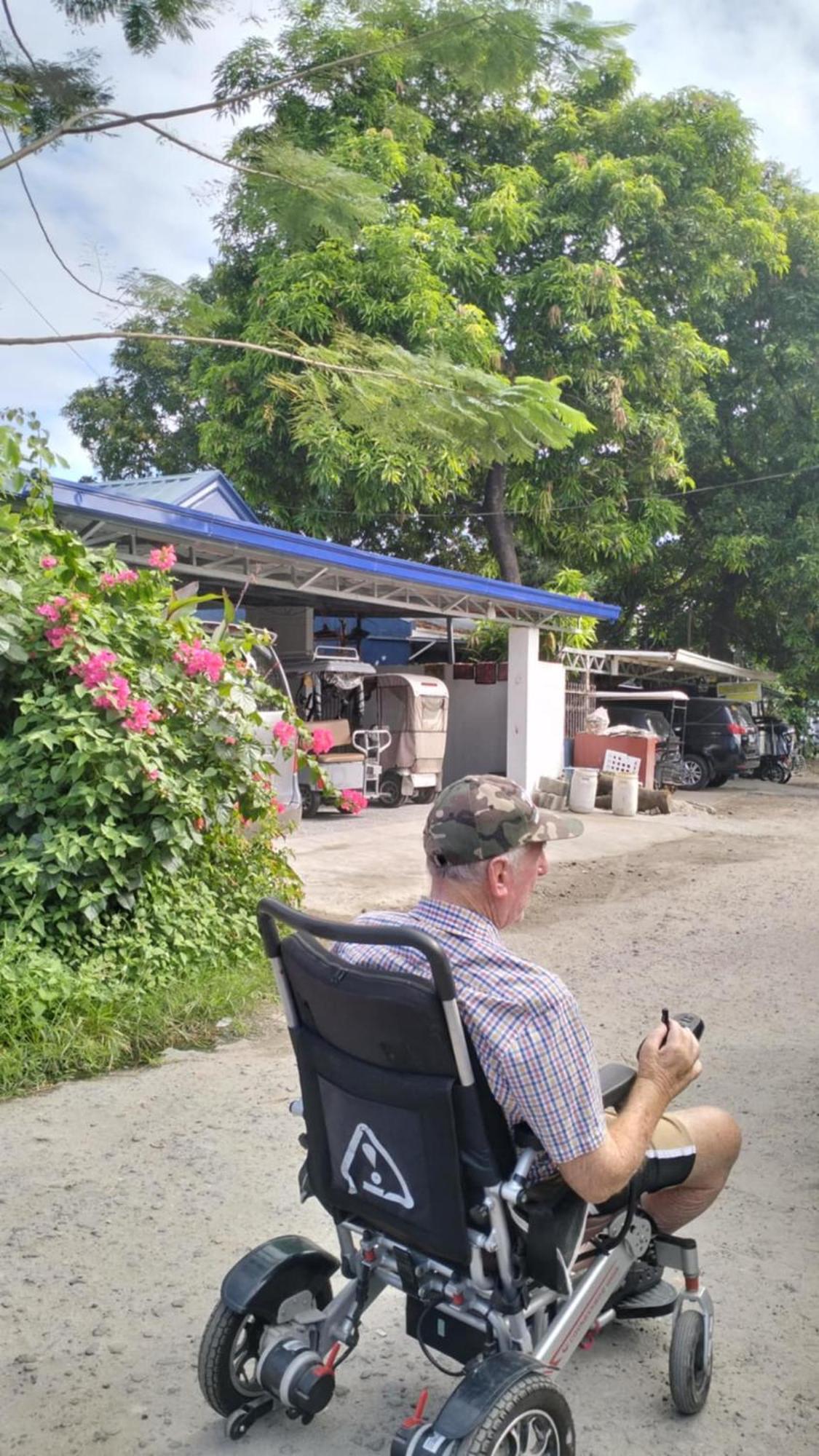 Angeles City Guesthouse Exterior photo